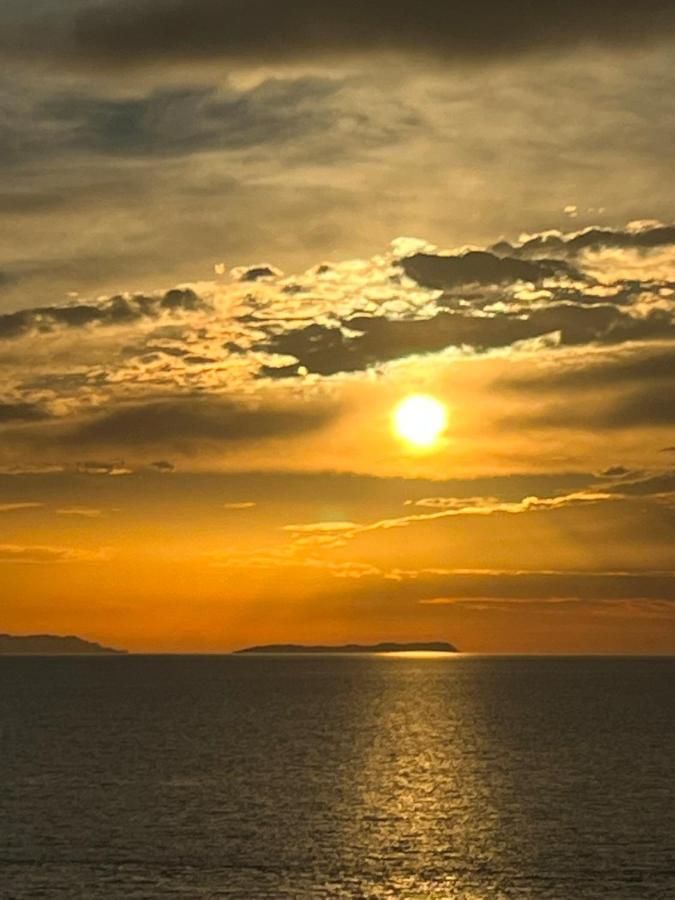 Bluemoon Suites Saranda Kültér fotó