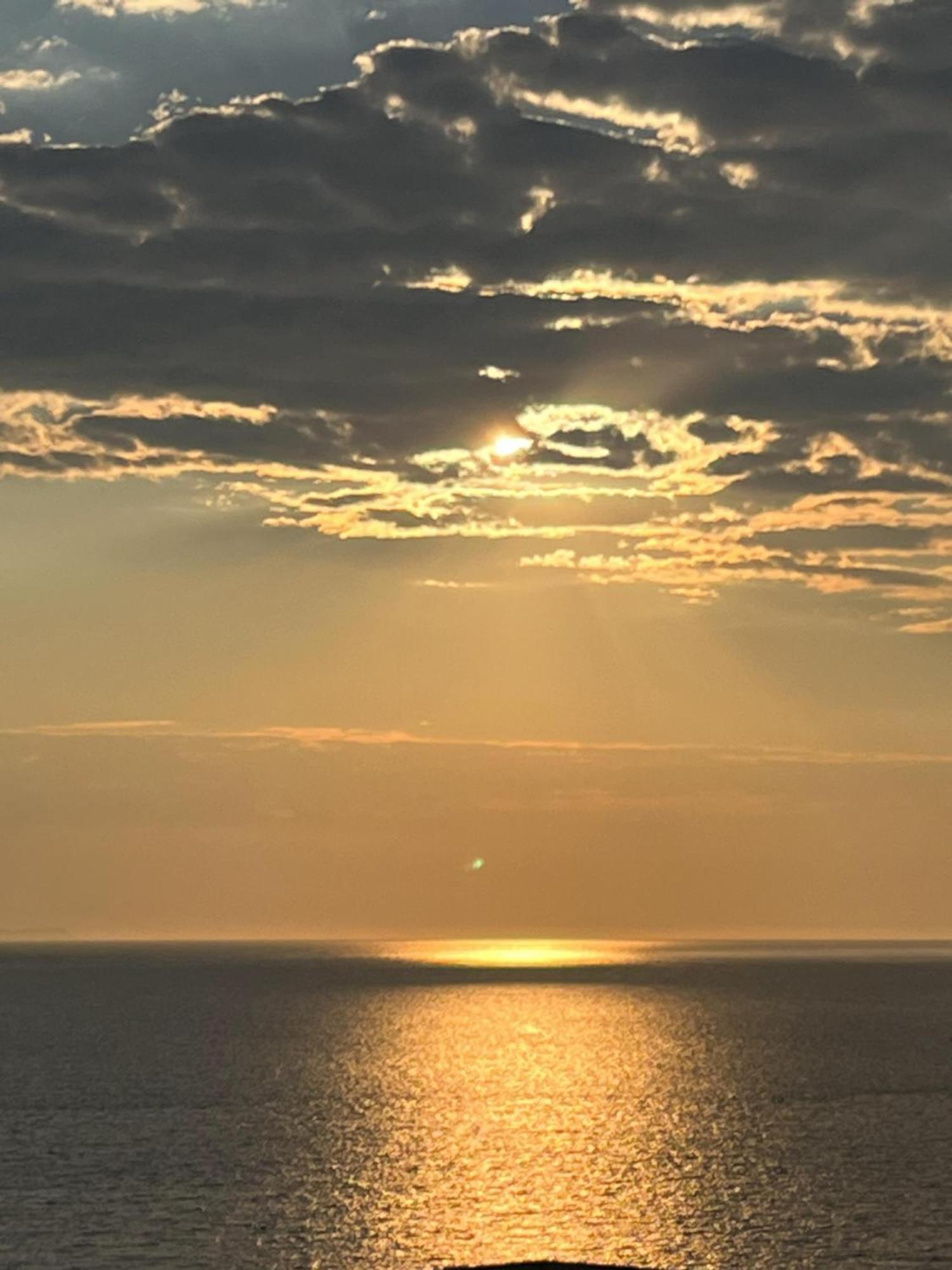 Bluemoon Suites Saranda Kültér fotó