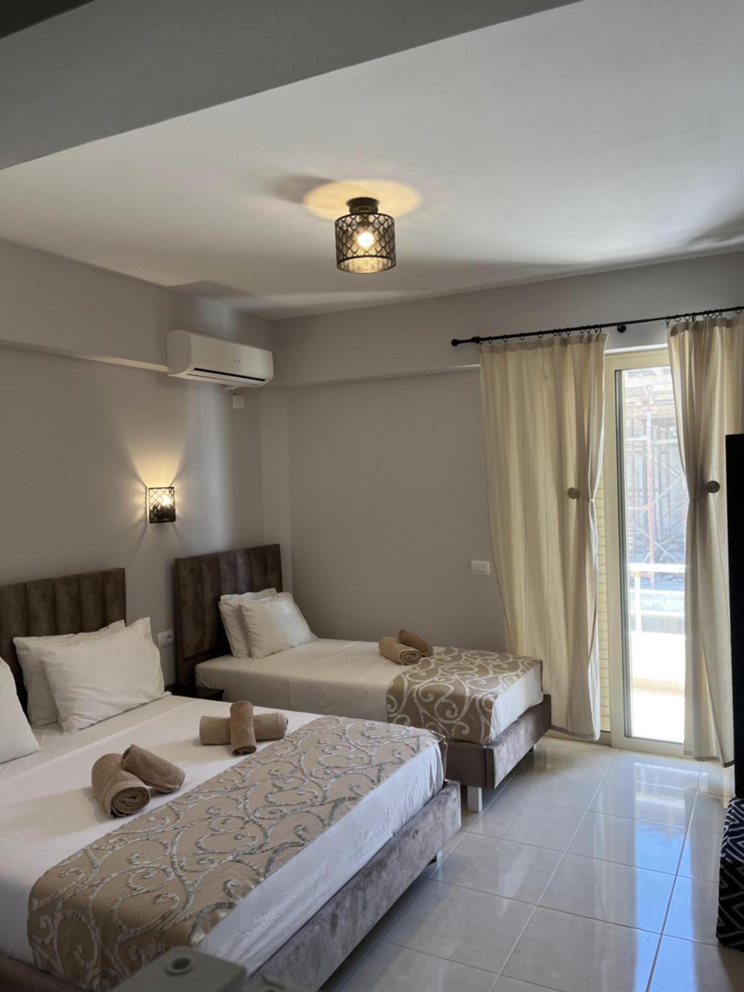 Bluemoon Suites Saranda Kültér fotó