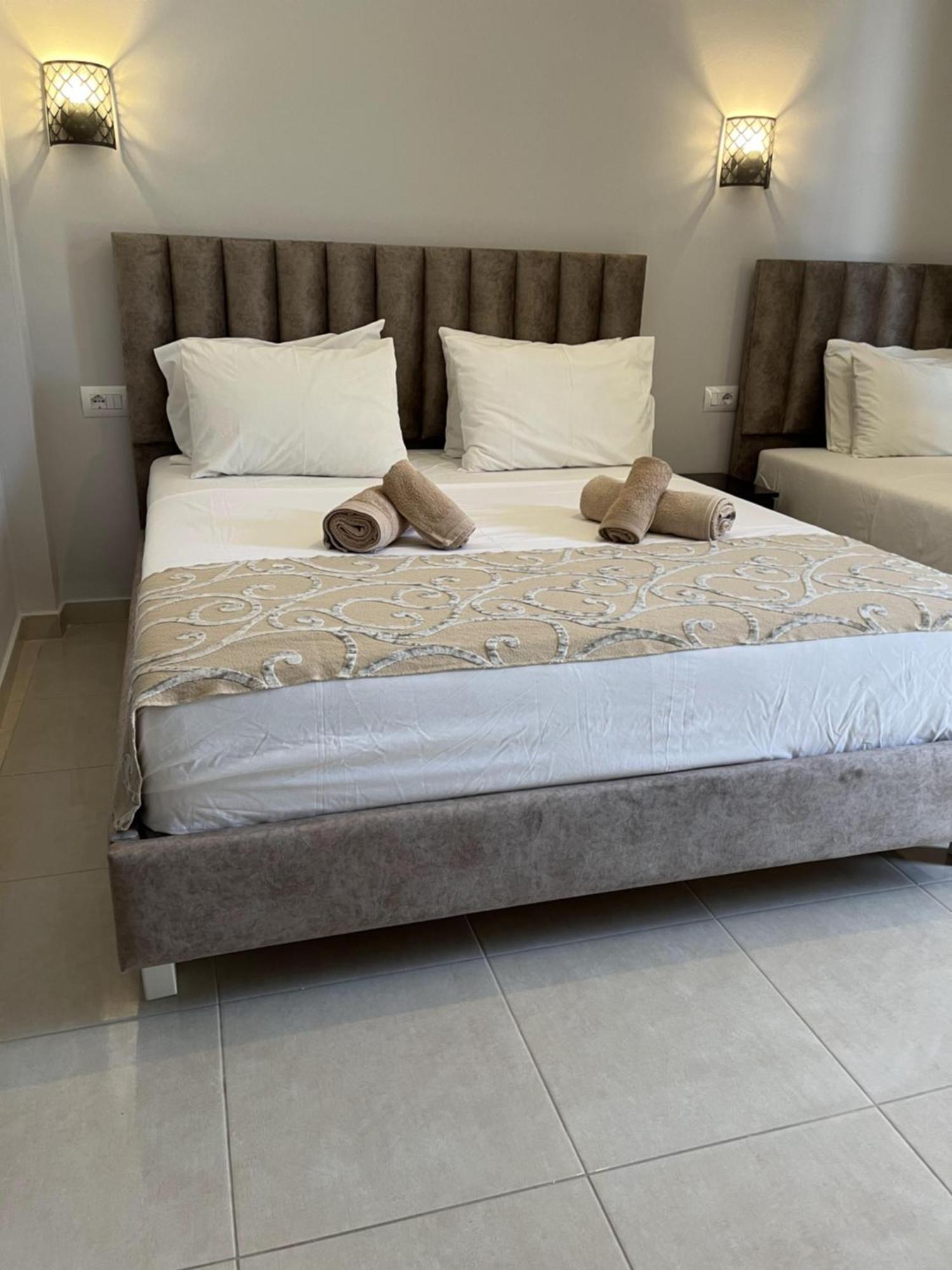 Bluemoon Suites Saranda Kültér fotó