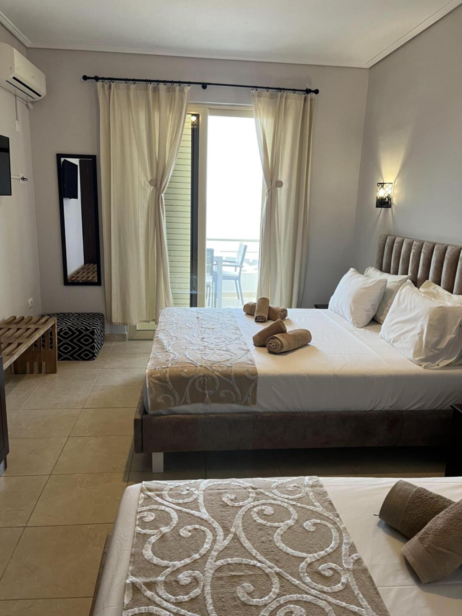 Bluemoon Suites Saranda Kültér fotó