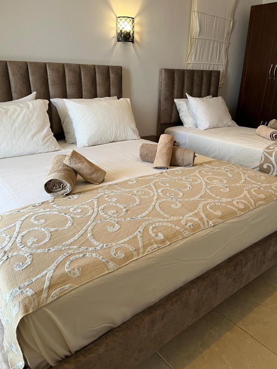 Bluemoon Suites Saranda Kültér fotó