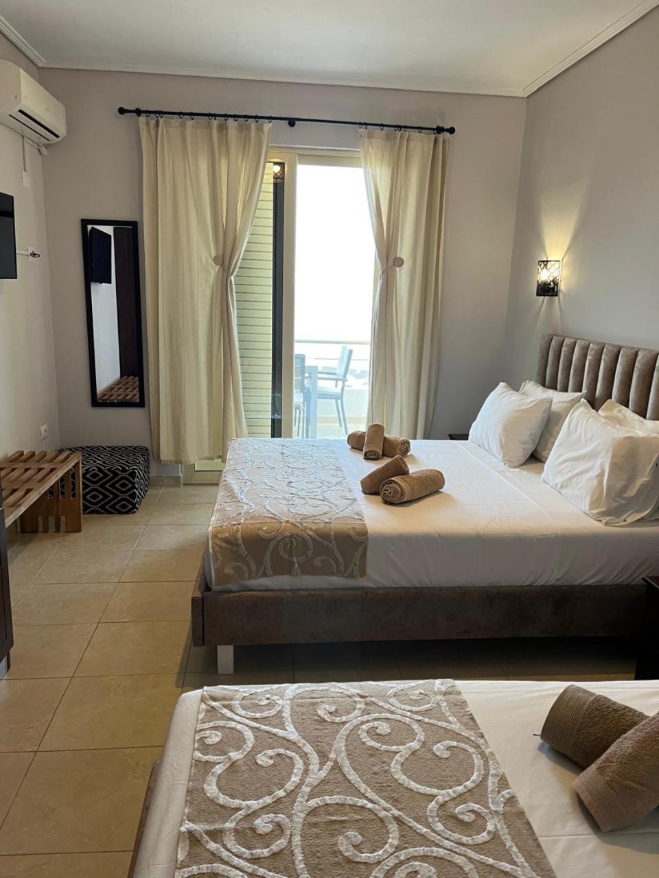 Bluemoon Suites Saranda Kültér fotó