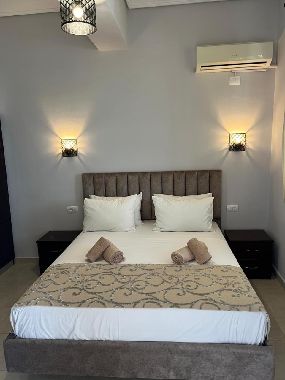 Bluemoon Suites Saranda Kültér fotó