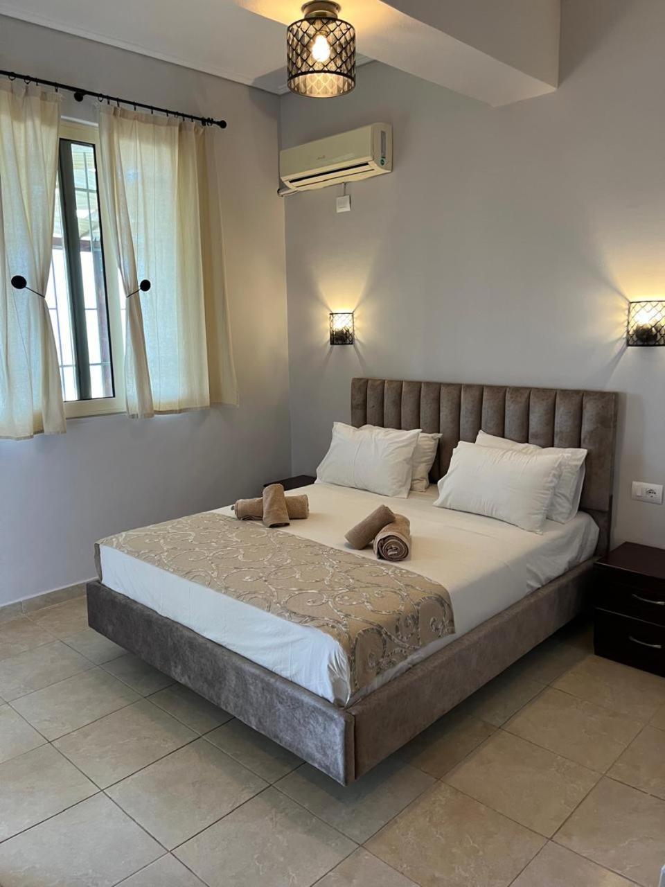 Bluemoon Suites Saranda Kültér fotó